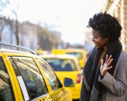 "Naviguer dans une ville inconnue : Comment maximiser l'efficacité des taxis"