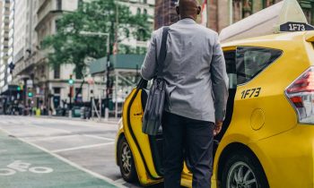 Le taxi partagé : Économisez de l’argent tout en réduisant votre empreinte carbone